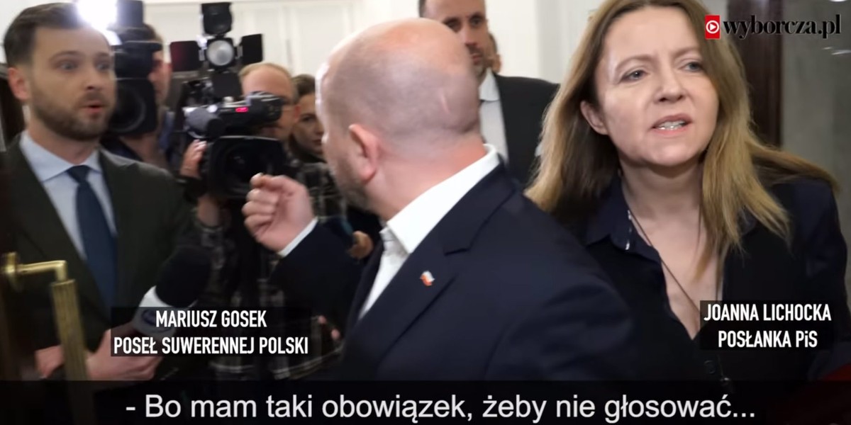 Posłowie PiS zwymyślali dziennikarzy. Sukienki też nie oszczędzili.