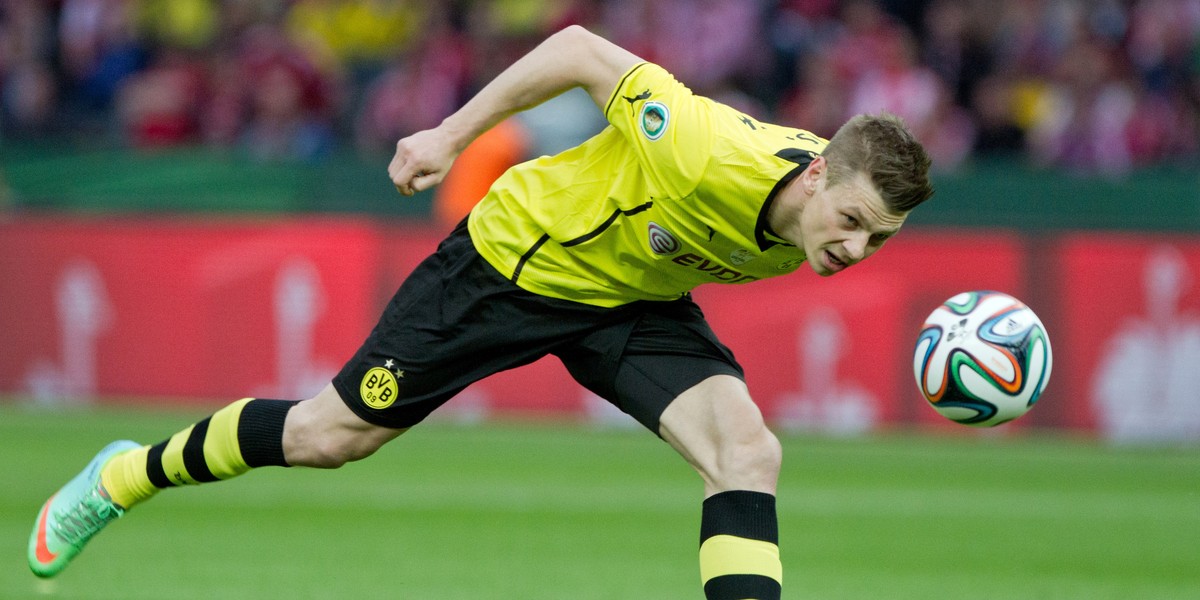 LUKASZ PISZCZEK 