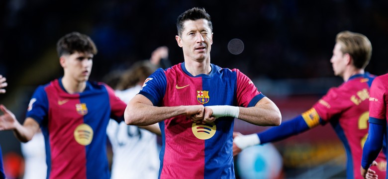 Lewandowski 9 minut po wejściu na boisko trafił do siatki. Szczęsny popisał się... dryblingiem
