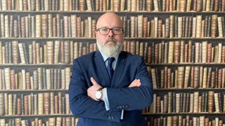 Notariat w trudnej sytuacji: rosną koszty prowadzenia kancelarii [WYWIAD]