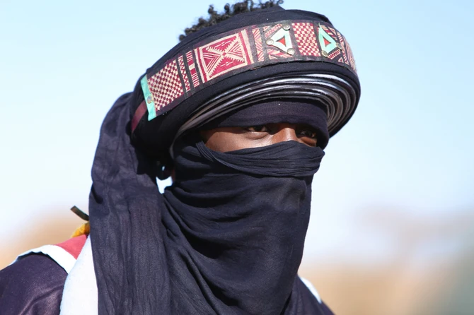Muškarci u plemenu Tuareg su zabrađeni, a žene glavne