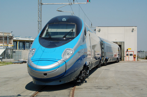 Pasażerowie kupili już 2,8 tys. biletów na połączenia realizowane pociągami Pendolino.