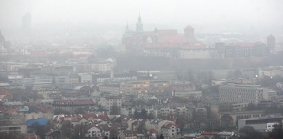 Trzeci dzień darmowej komunikacji z powodu smogu w Krakowie.Dla kogo?