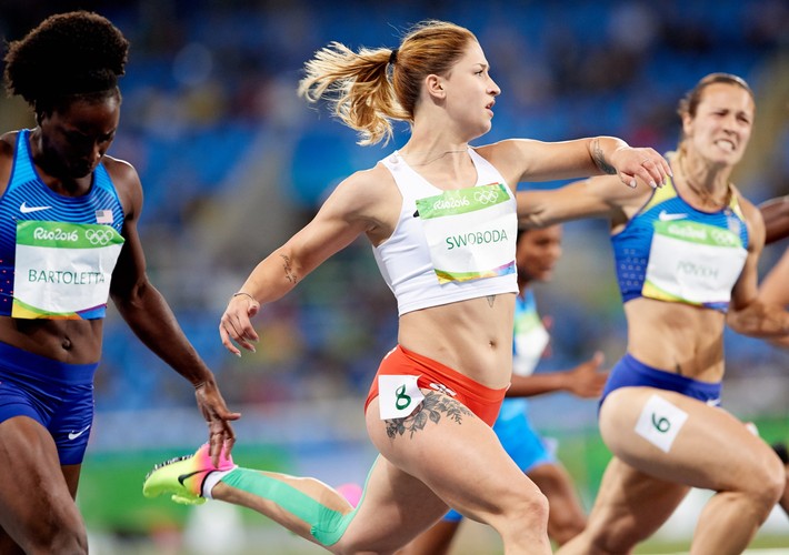 Ewa Swoboda w eliminacjach zaprezentowała dobrą formę i... swoje tatuaże