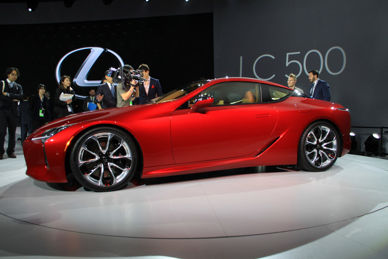 Lexus LC500 (Detroit 2016)