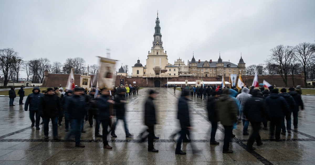 Nawrocki-spotka-si-z-Dragon-Kibic-nieprawomocnie-skazany-za-nazizm