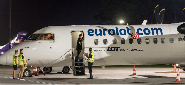 Awaria bombardiera LOT-u. Lądował na Lotnisku Chopina w asyście straży pożarnej