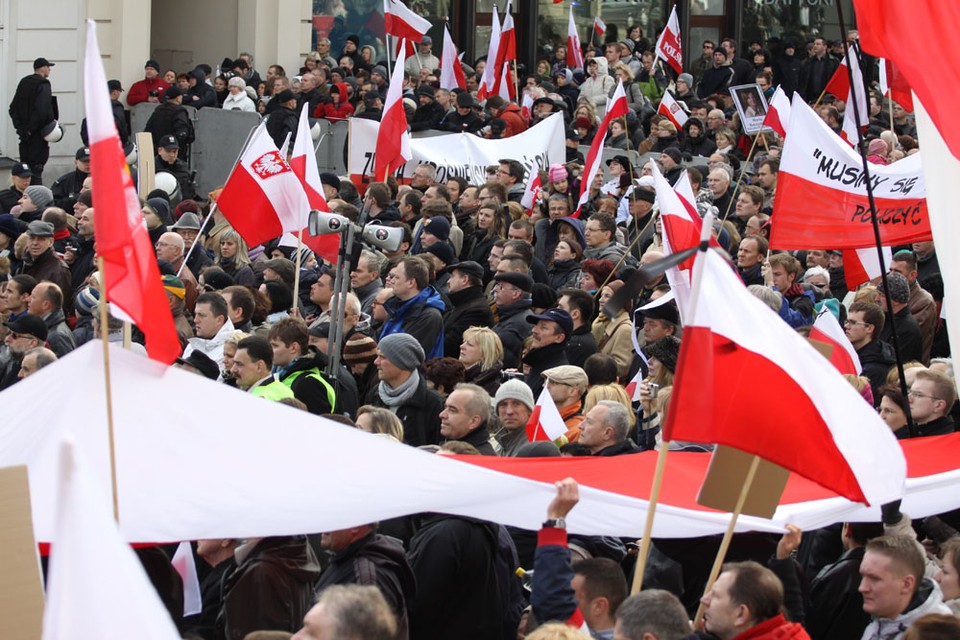 Tłum przed Pałacem Prezydenckim, fot. Iza Procyk-Lewandowska