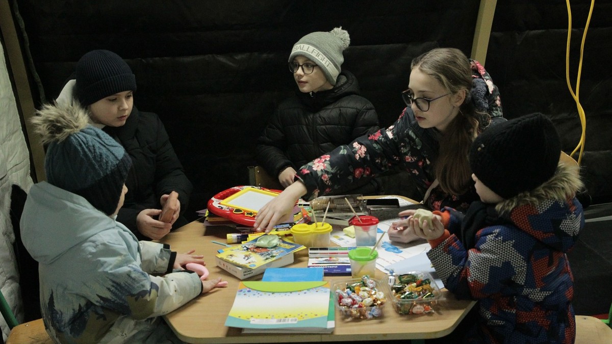 Dečji kutak u kampu u kijevskom naselju Troješčina