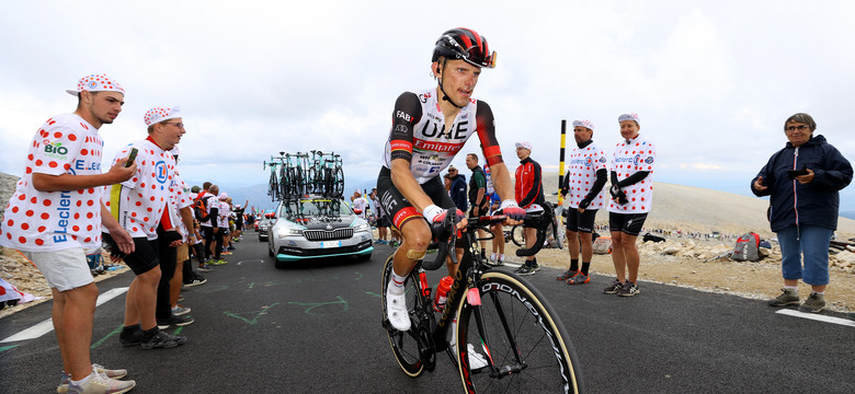 Rafał Majka ucierpiał w kraksie na Tour de France. "Żebra bolą mnie tak mocno, że nie mogę oddychać"