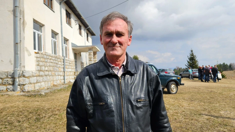 OŠ "Mihajlo Baković" na Jabuci