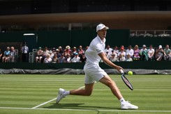 Wimbledon. 18 asów serwisowych Huberta Hurkacza. Polak w 3. rundzie