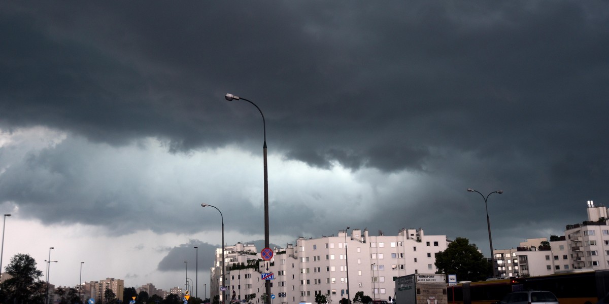 Idą burze. IMGW wydało ostreżenia