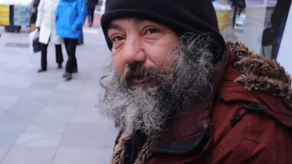 Frizer transformisao beskućnika i ljudi su zadivljeni promenom