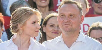 Kinga Duda doradza tacie. Polacy: To kpina!