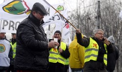 Prezydent petycję przyjmie, ale z żonami górników się nie spotka