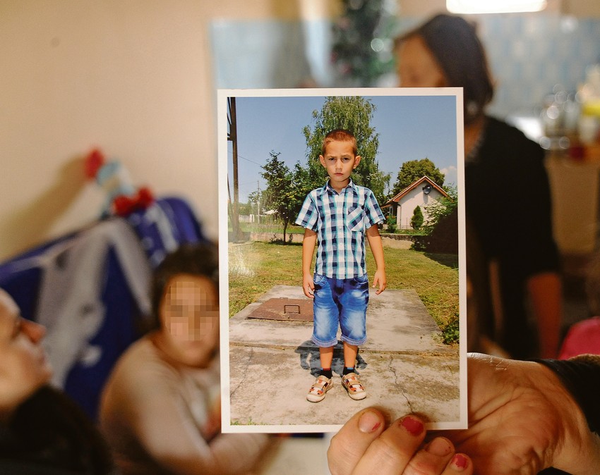 Mali Uroš (9) patio za sestrom bliznakinjom, majkom i ocem