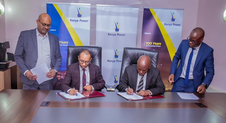 Kenya Power Managing Director (Ag), Eng Geoffrey Muli (seated right) and Ethiopian Electric Power CEO, Eng Ashebir Balcha (seated left), during the PPA signing at Stima Plaza on July 28, 2022