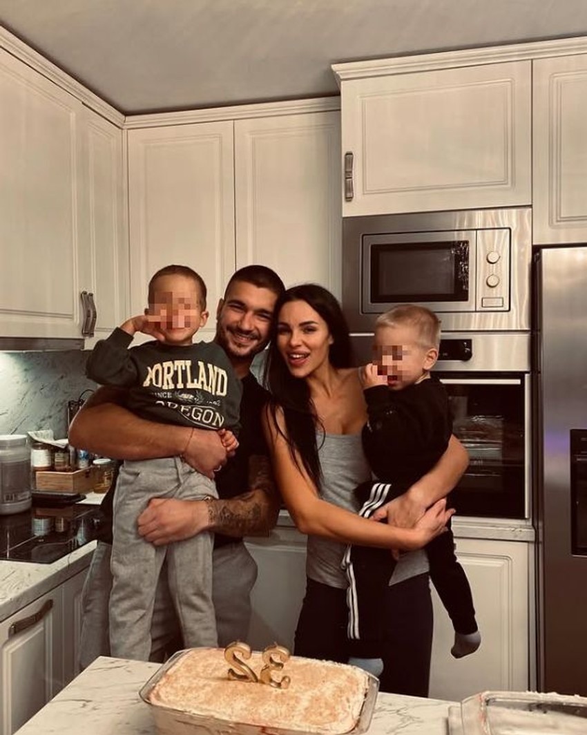 Mirko Šijan sa porodicom