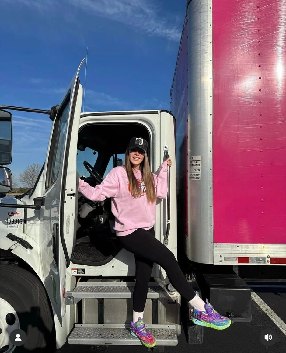 Dalila sa dečkom u Americi