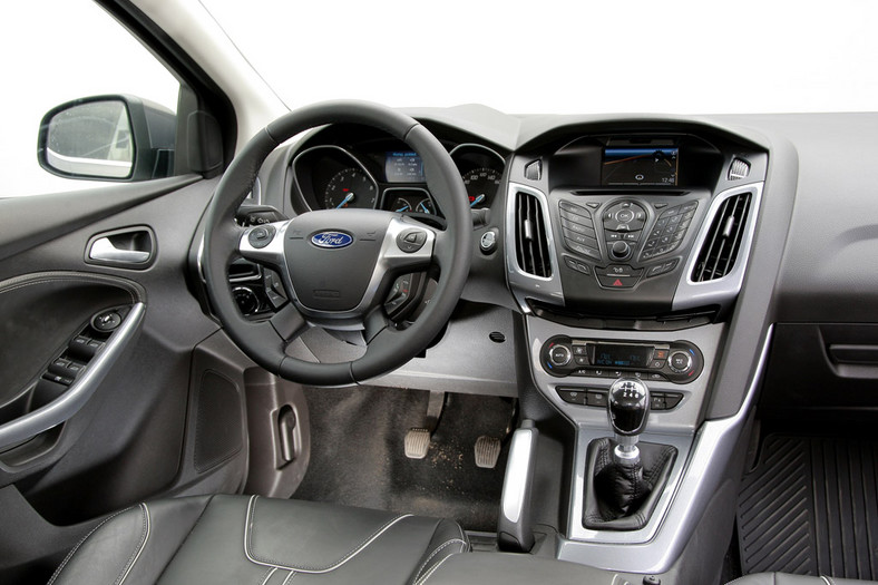 Ford Focus kontra Mazda 3 i Volkswagen Jetta: limuzyny małego formatu