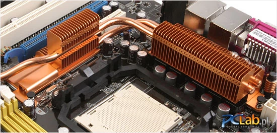 ASUS M2N32-SLI WS – układ chłodzenia – sekcja zasilania procesora i mostek północny