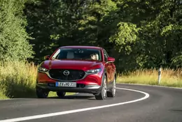 Mazda CX-30 - długa maska w modzie | TEST