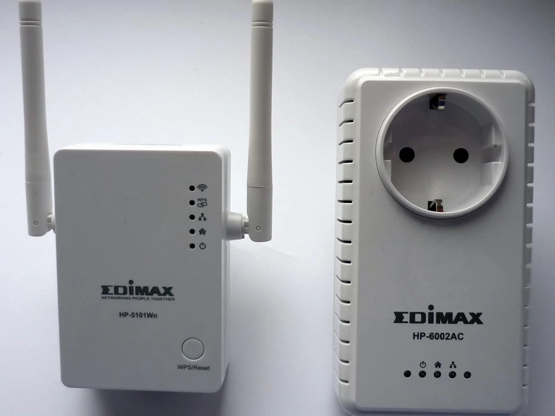 Urządzenia powerline EDIMAX HP-5101Wn oraz HP-6002AC, fot. własne