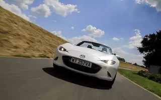 Mazda MX-5 - archetyp roadstera