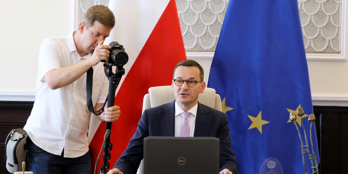 Wzrost wydatków o jedyne 13 mld zł w 2020 r. w porównaniu do 2019 r. można tłumaczyć olbrzymim spadkiem dotacji do Funduszu Ubezpieczeń Społecznych