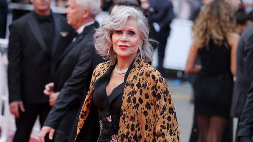 Nem hiszünk a szemünknek! A 86 éves Jane Fonda istennőként tündököl a cannes-i filmfesztivál vörös szőnyegén