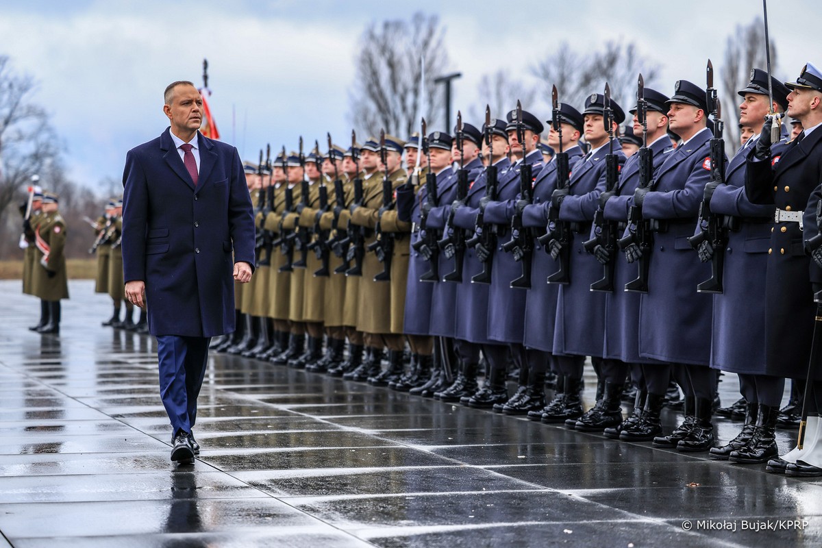 Prezydent Karol Nawrocki, Wojsko Polskie