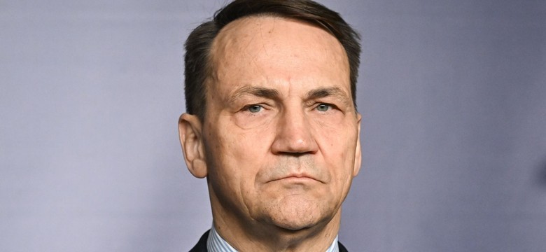 Burza po wywiadzie Sikorskiego u Olejnik. Wzburzony polityk opuścił studio