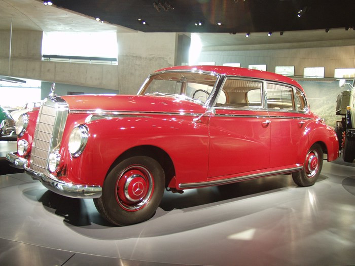 Muzeum Mercedesa w Stuttgarcie