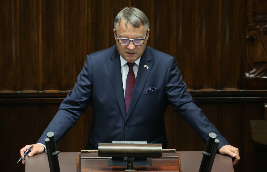 Marek Biernacki poinformował o opinii komisji.