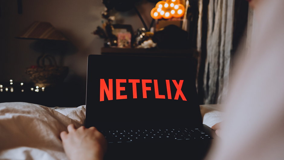 Seriale na Netfliksie, które obejrzysz w jeden weekend