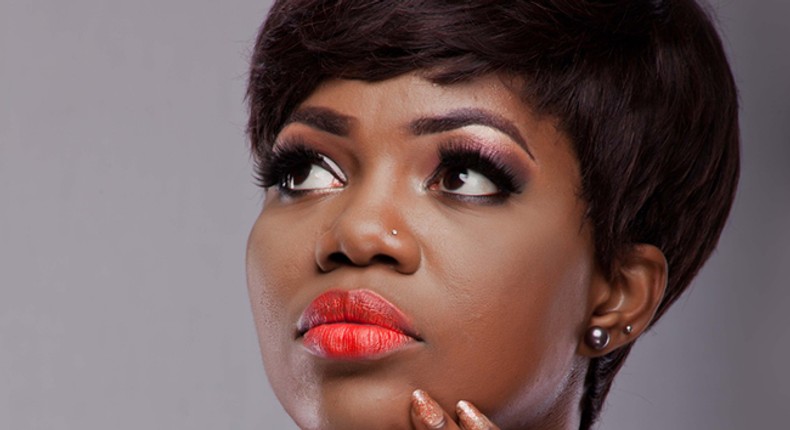 Singer Mzbel