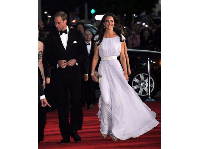 Księżna Catherine w niezwykle subtelnej suknii od Alexandra McQueena