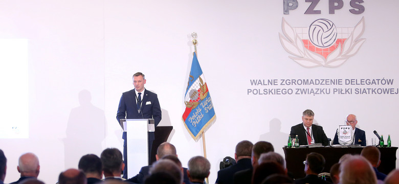 Zjazd PZPS: pełna frekwencja, wpuszczono media