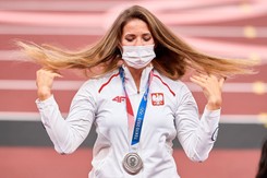 Licytacja medalu Marii Andrejczyk sportową wiadomością dnia w Portugalii
