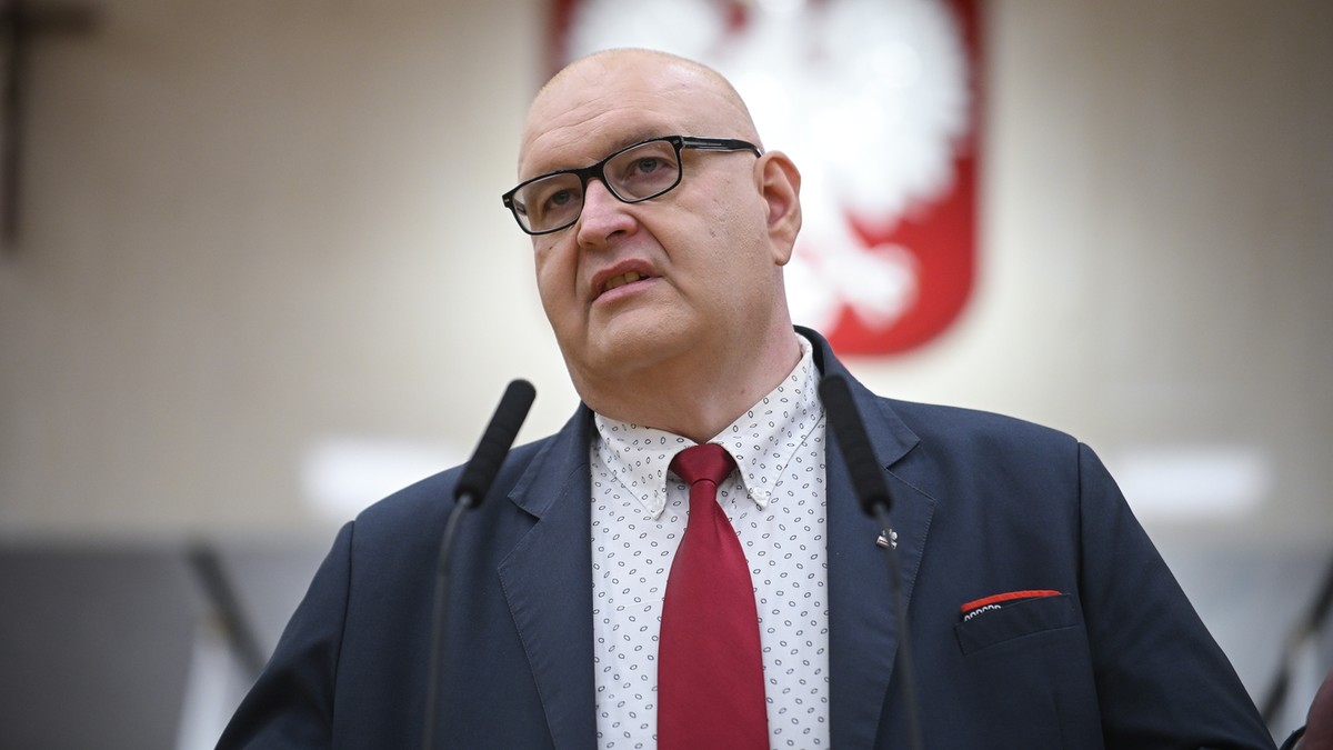 Bogdan Święczkowski mówi o "zagłodzeniu" TK. "Patrząc na moją ...