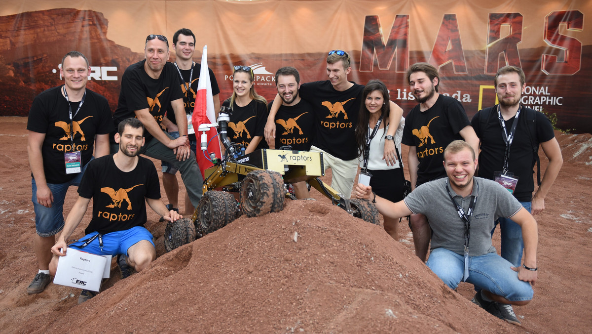 Drużyna "Raptors" z Politechniki Łódzkiej wygrała III edycję European Rover Challenge 2016. Zawody łazików marsjańskich zakończyły się w poniedziałek w Jasionce.
