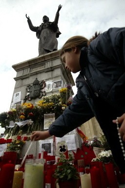 SPAIN-POPE-STATUE