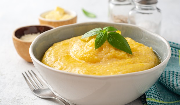 Priprema palente je jednostavna i zahteva samo vodu i so