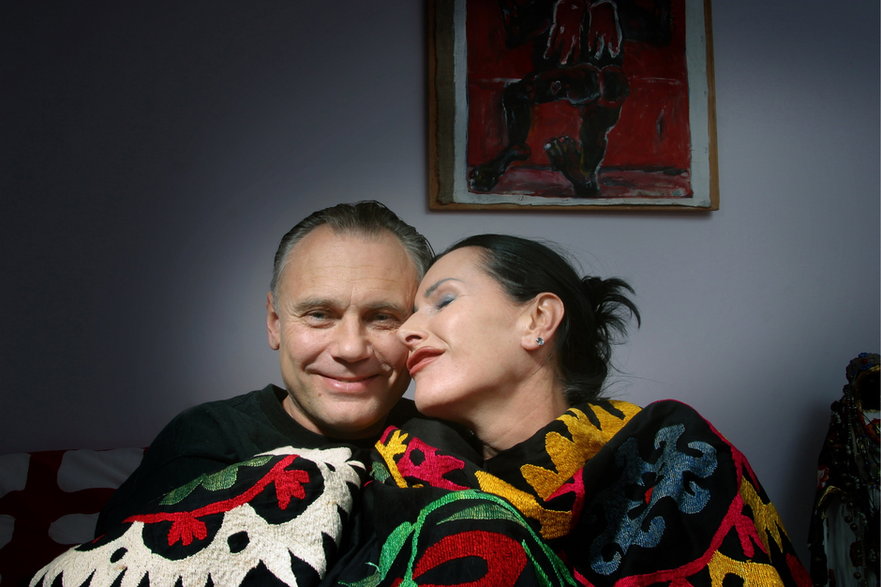Kora i Kamil Sipowicz w swoim domu, 2003 r.