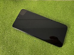 Realme umie robić piękne, budżetowe smartfony. Ten MODEL to dowód [RECENZJA]