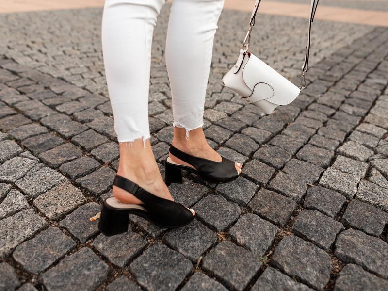 Najpiękniejsze sandały na lato 2021 - teraz nawet o 50 proc. tańsze!