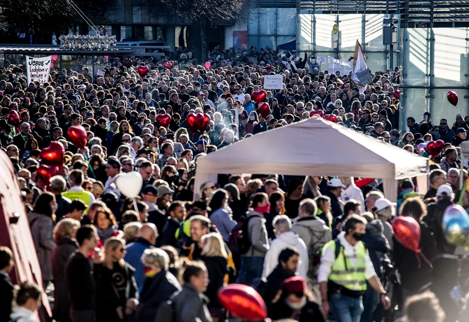 Protest zbog restriktivnih mera protiv pandemije u novembru u Lajpcigu