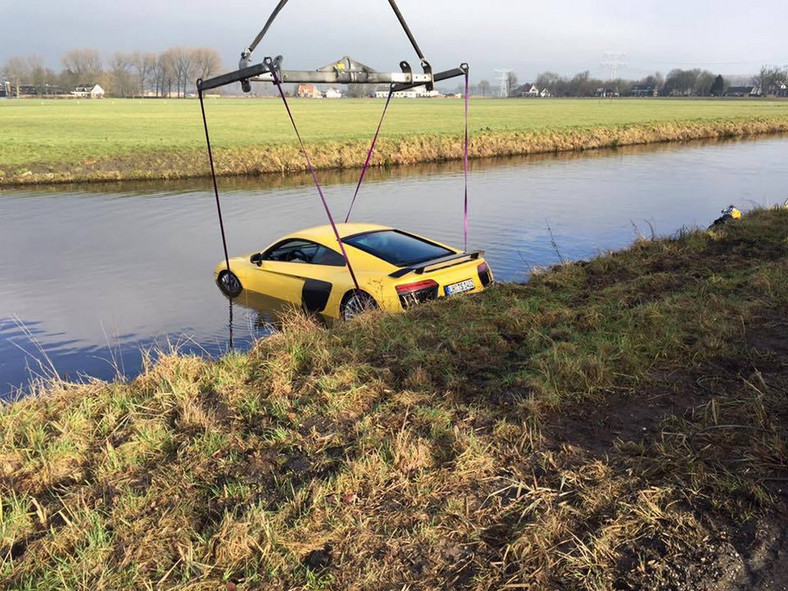 Nurkowanie w rzece Audi R8 V10 Plus