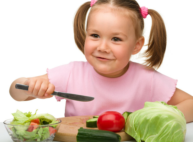Jak nauczyć dzieci jedzenia warzyw i owoców? [WIDEO]